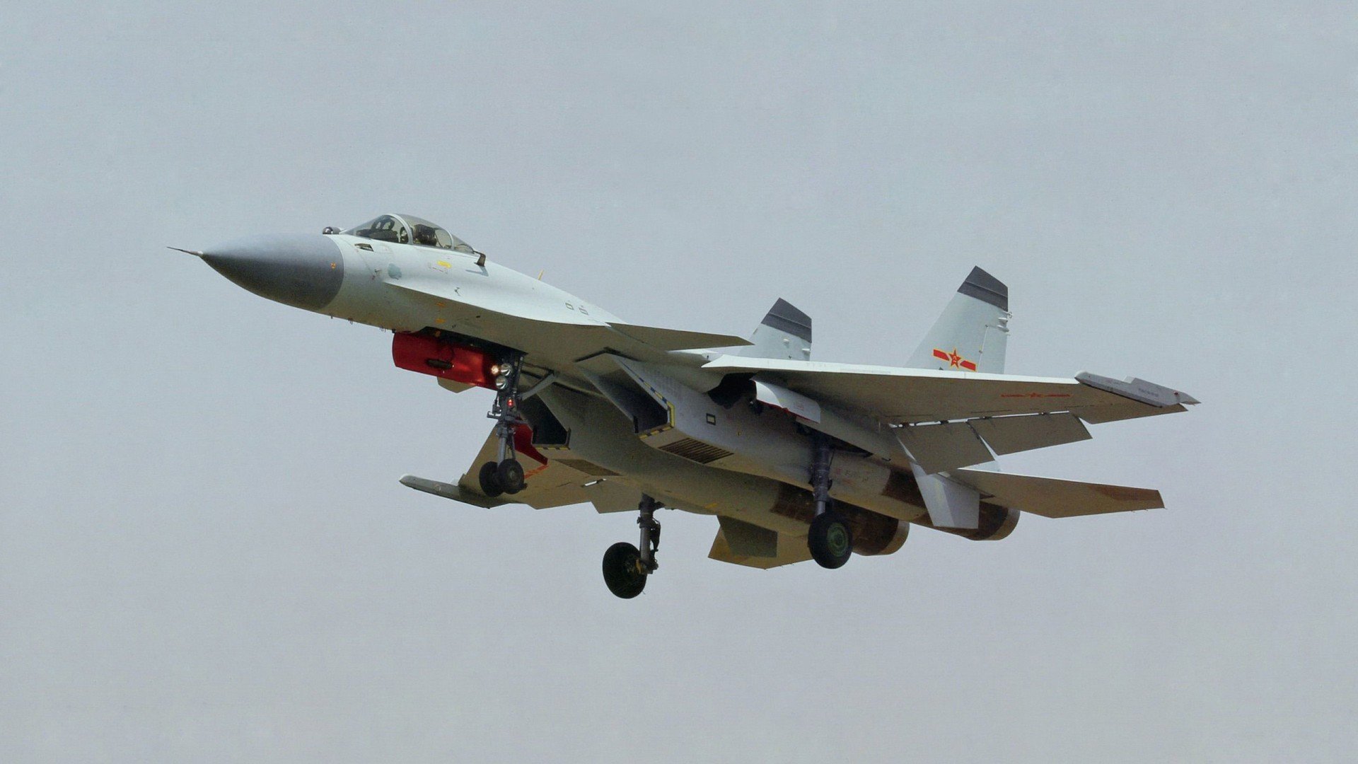 Jiuyou-乔治·巴尔：全黑队中场的“防守堡垒”，控制比赛节奏