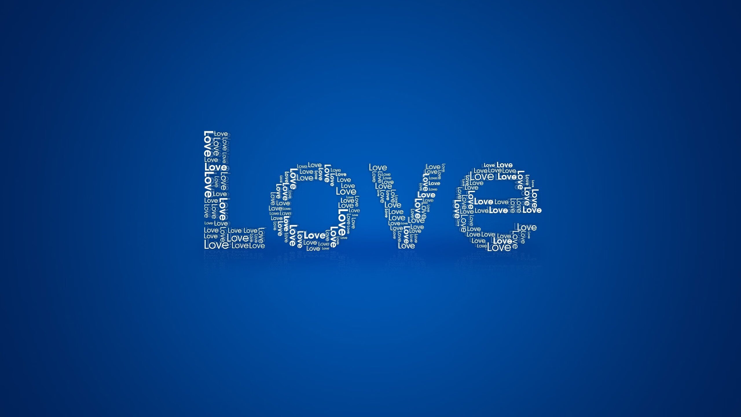 曼联在英超强势反弹，争夺榜首位置