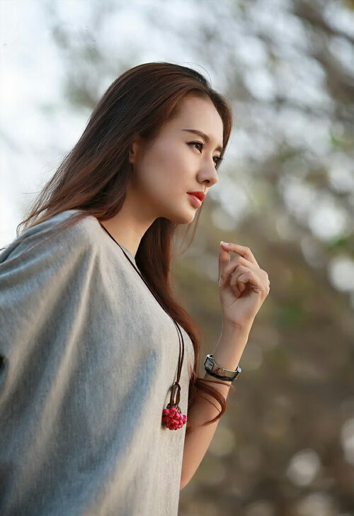 比利时蝶泳年轻选手潜力无限，比利时运动员