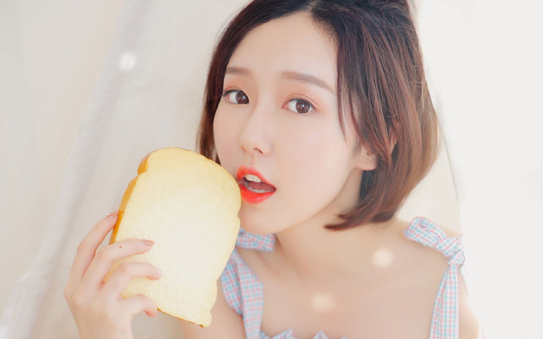 -跳水动作流畅波兰实力显现，波兰美女跳高运动员叫什么