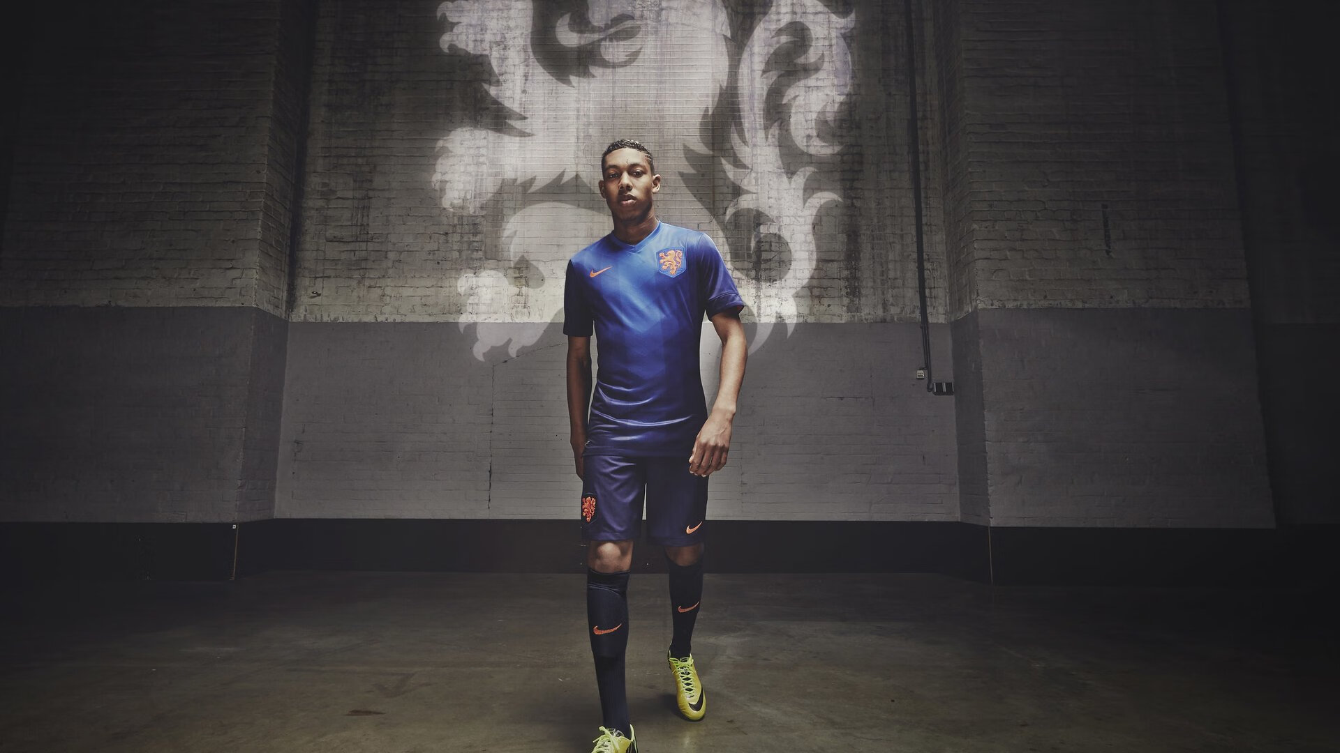 青训路径缺乏从校园到职业的通道，青训模式